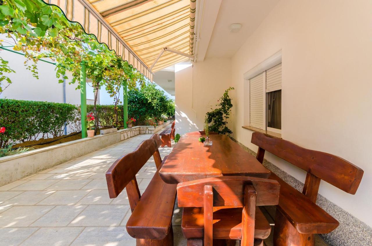 Apartments Ruza A Lopar Exterior photo